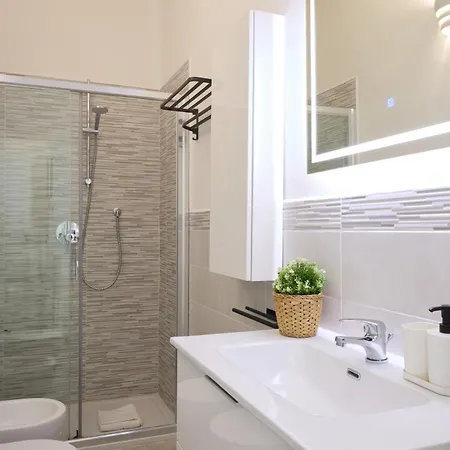6 Tram Stops To Center - San Donato Appartement *